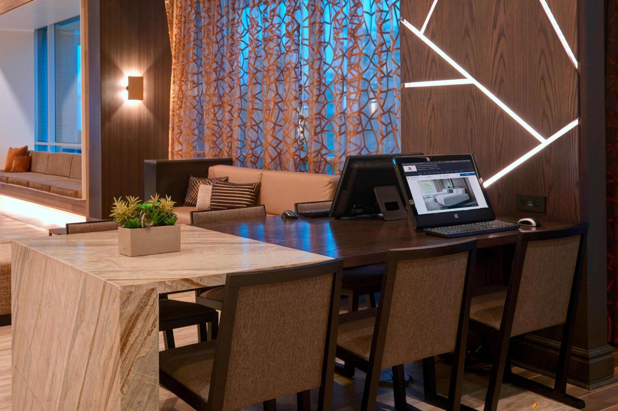 Chicago Marriott Southwest At Burr Ridge Hotel Екстериор снимка